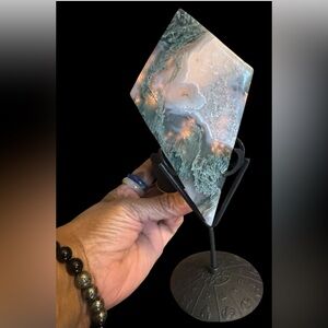 Moss Agate Crystal Diamond